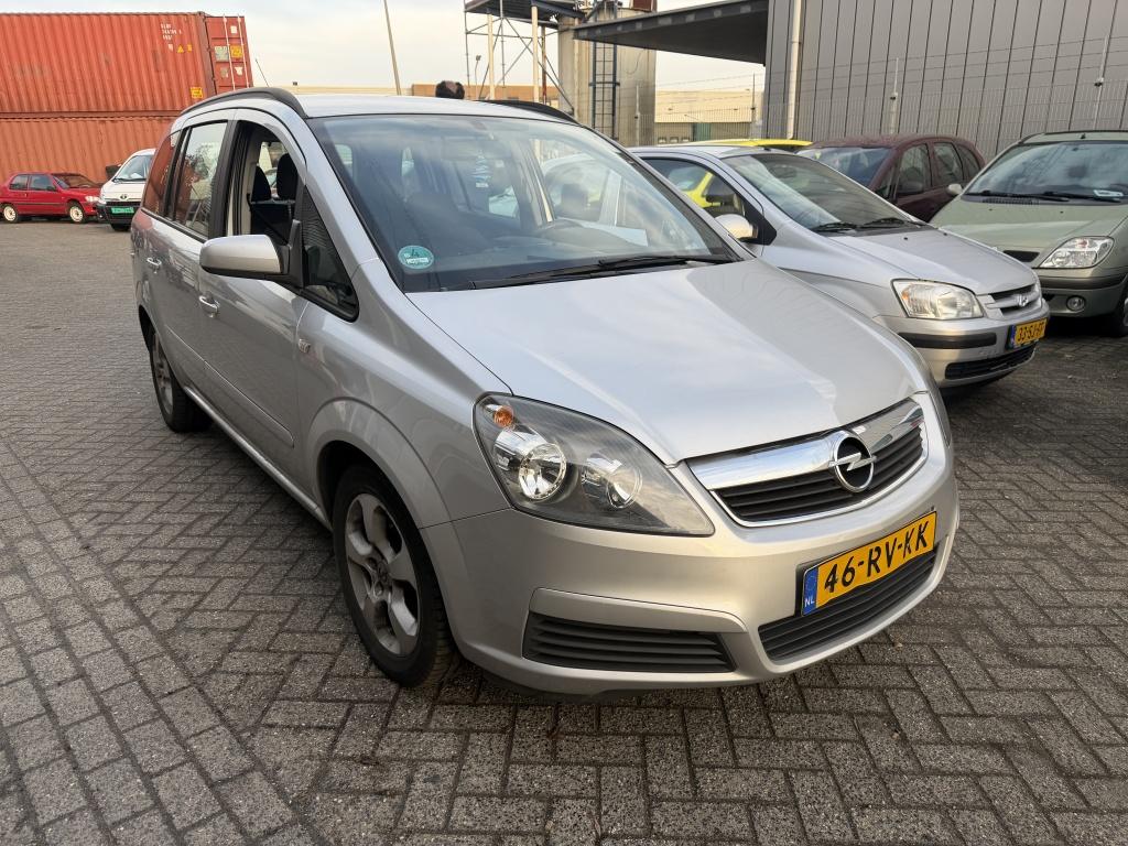 Opel Zafira 2.2 Enjoy (bj 2005), Auto's, Opel, Voorwielaandrijving, Stof, Gebruikt, 4 cilinders