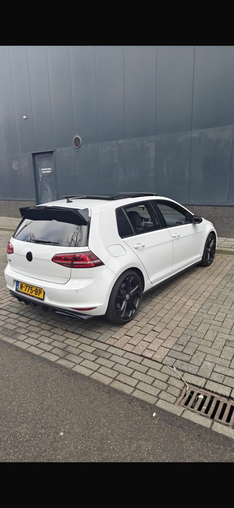 Volkswagen Golf 7 GTI 2.0 TSI PERFORM. 334PK! STAGE2+ PANO, Auto's, Stof, 4 cilinders, 1984 cc, 334 pk
