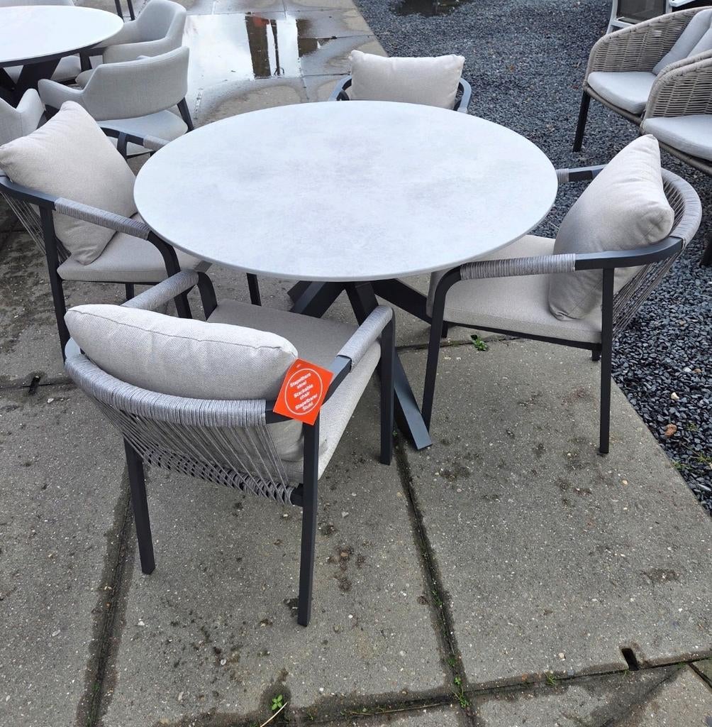 Garden impression tuinset Tafel ONDERHOUDSVRIJ Met 4 stoelen, Ophalen, Nieuw