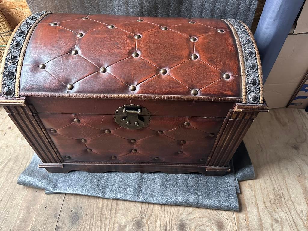 Leer vintage kist te koop, Ophalen, Zo goed als nieuw, Kersenhout