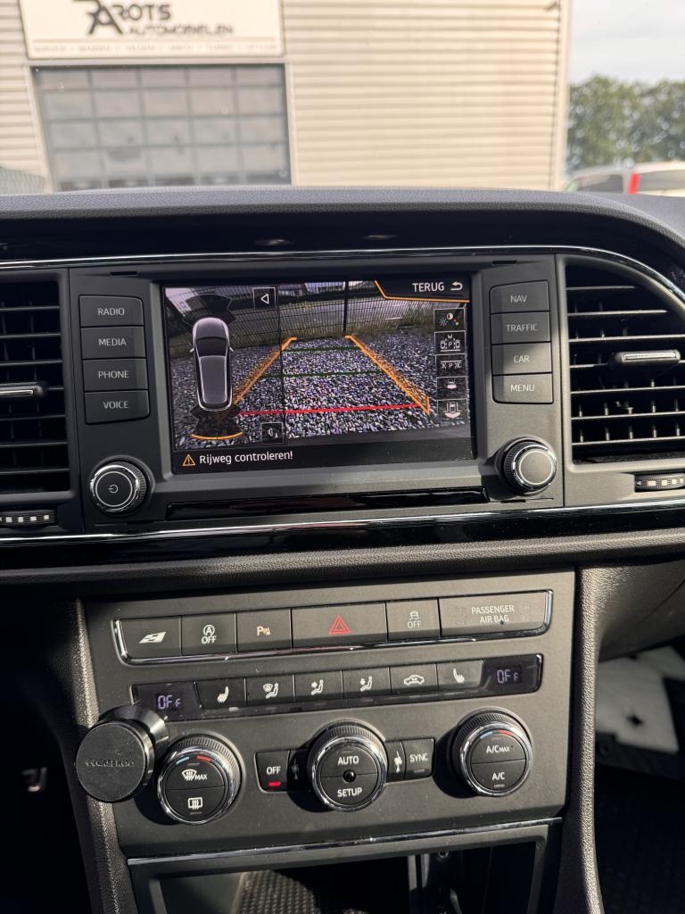 Seat Achteruitrijcamera incl. inbouw Leon Ibiza Ateca Arona, Gebruikt, Niet ingevuld, Niet ingevuld, Ophalen
