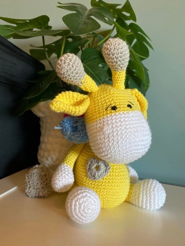 Schattige handgemaakte gehaakte giraf knuffel, Ophalen of Verzenden, Nieuw, Overige typen