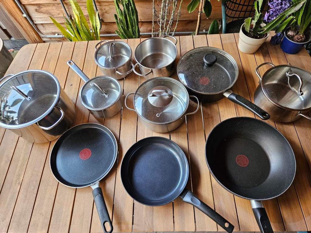 Grote pannenset: RVS pannen en koekenpannen, Ophalen, Gebruikt, Rvs, Pannenset