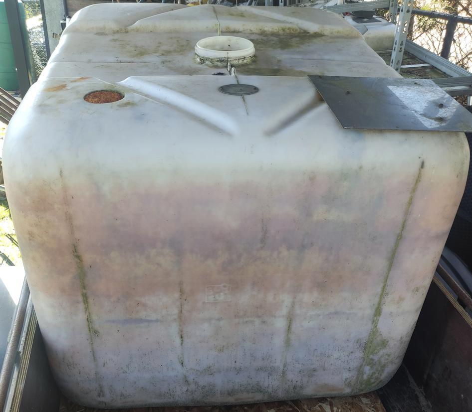 IBC regenton, watervat, opslag, moestuinbak., Tuin en Terras, Regentonnen, Gebruikt, Kunststof, 150 liter of meer, Met kraantje