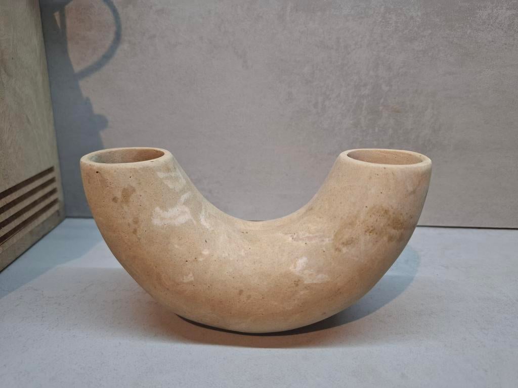 Travertin vaas Gaia van RAF Deluxe
handgemaakt van hars in, Ophalen of Verzenden