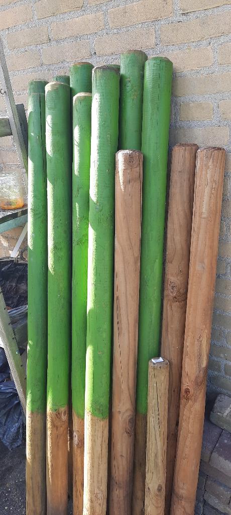 Houten ronde Palen – Gepunt & Gekruind., Tuin en Terras, Ophalen, Zo goed als nieuw, Minder dan 180 cm, Palen