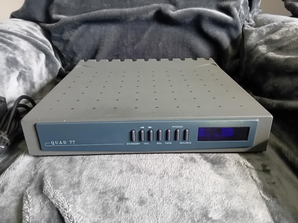 Quad 77 Pre, Audio, Tv en Foto, Versterkers en Receivers, Overige merken, Gebruikt, Ophalen of Verzenden, Minder dan 60 watt