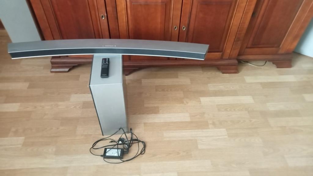 Samsung HW-J6501R curved soundbar, Ophalen