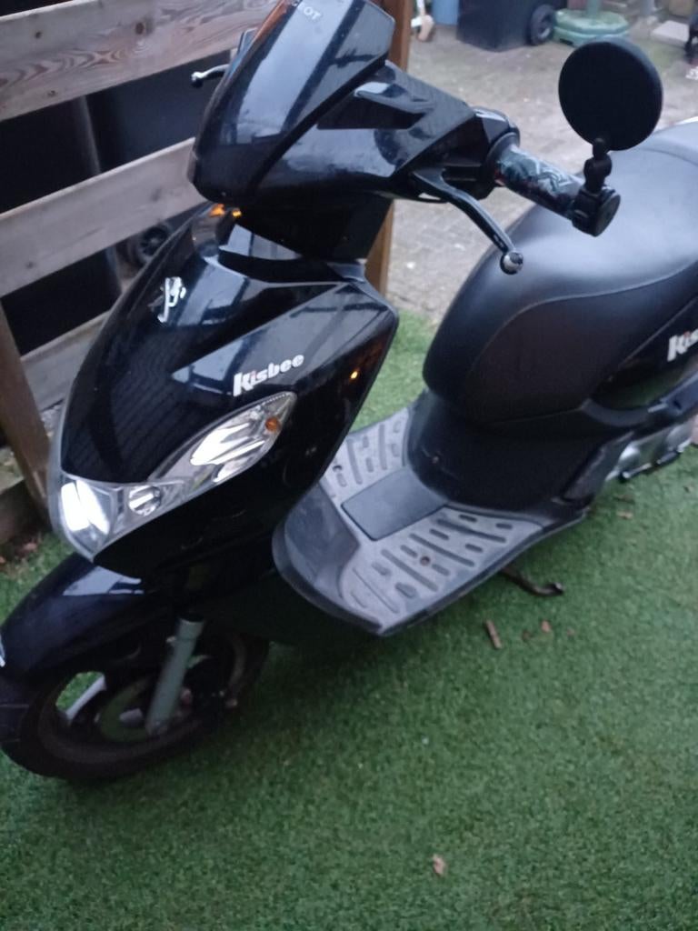 Peugeot Kisbee scooter - Zwart, Fietsen en Brommers, Scooters | Peugeot, Ophalen, Gebruikt, Overige modellen, Maximaal 45 km/u