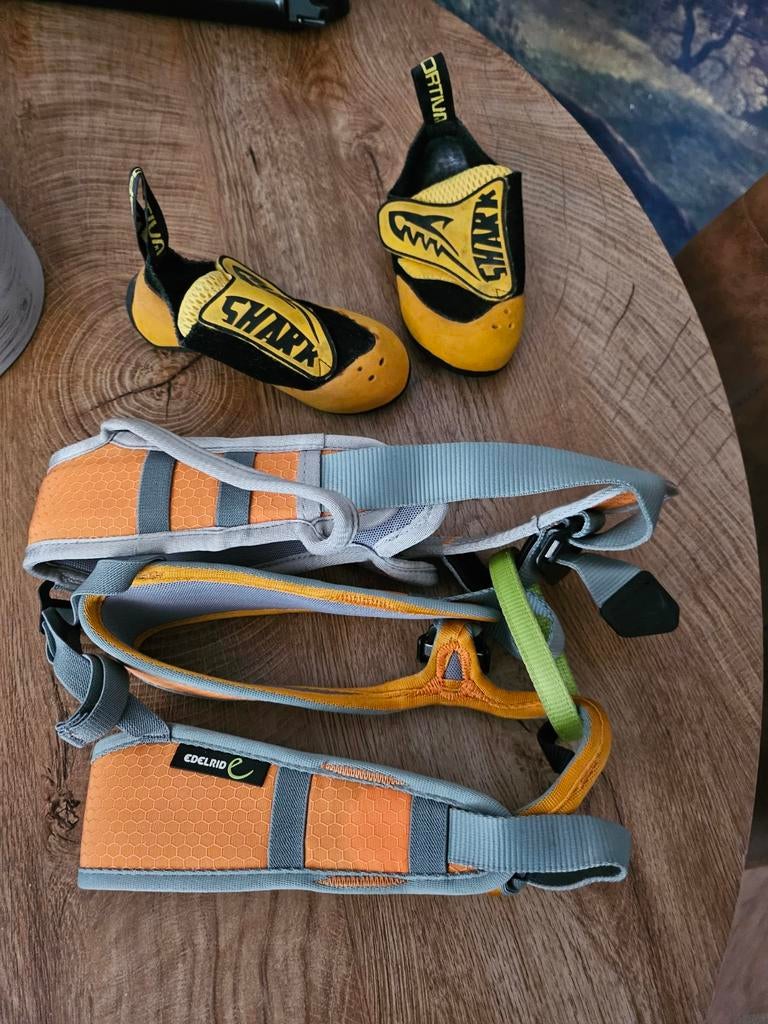 La Sportiva kindergordel en schoentjes zgan, Sport en Fitness, Bergsport en Wandelen, Ophalen of Verzenden, Zo goed als nieuw