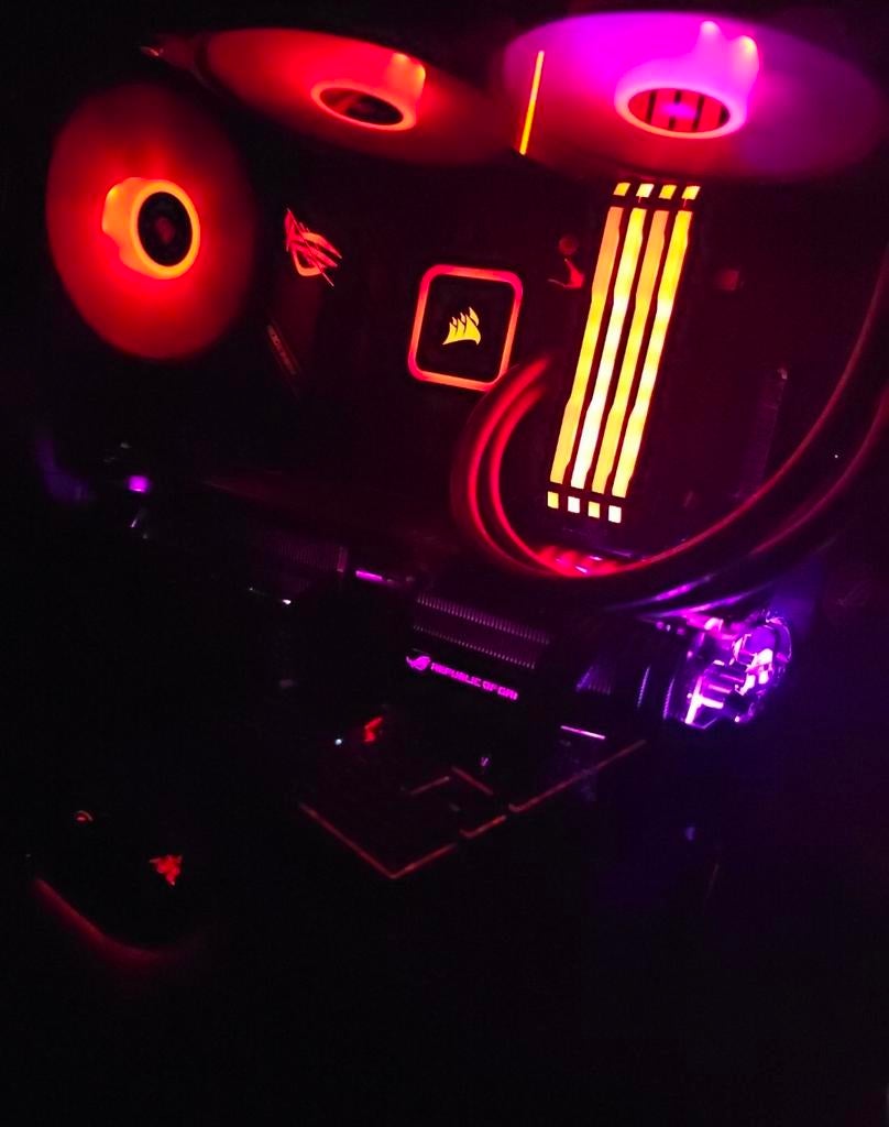 Corsair H100x RGB Elite 240mm waterkoeling, Computers en Software, Computerkoelers, Ophalen of Verzenden, Zo goed als nieuw, Waterkoeling