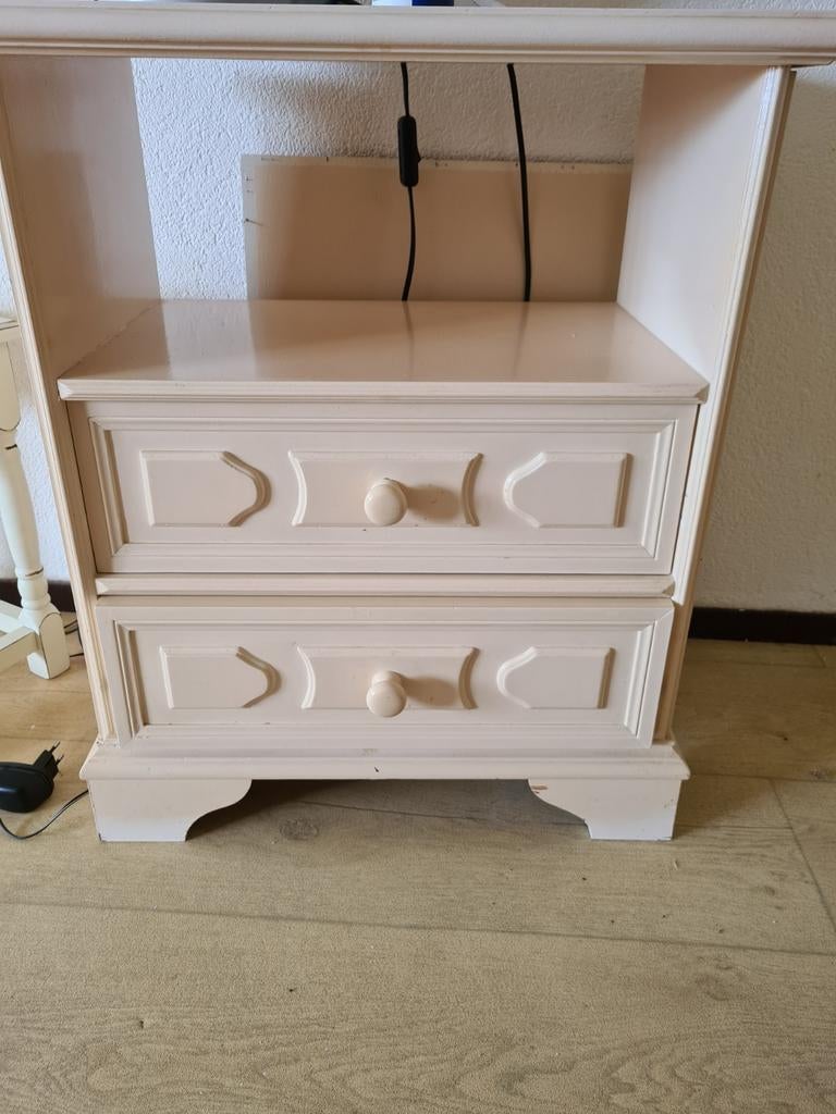 Nachtkastje met lades en open vak, Huis en Inrichting, Slaapkamer | Nachtkastjes, Gebruikt, 55 tot 70 cm, 45 tot 65 cm, Hout, Ophalen of Verzenden