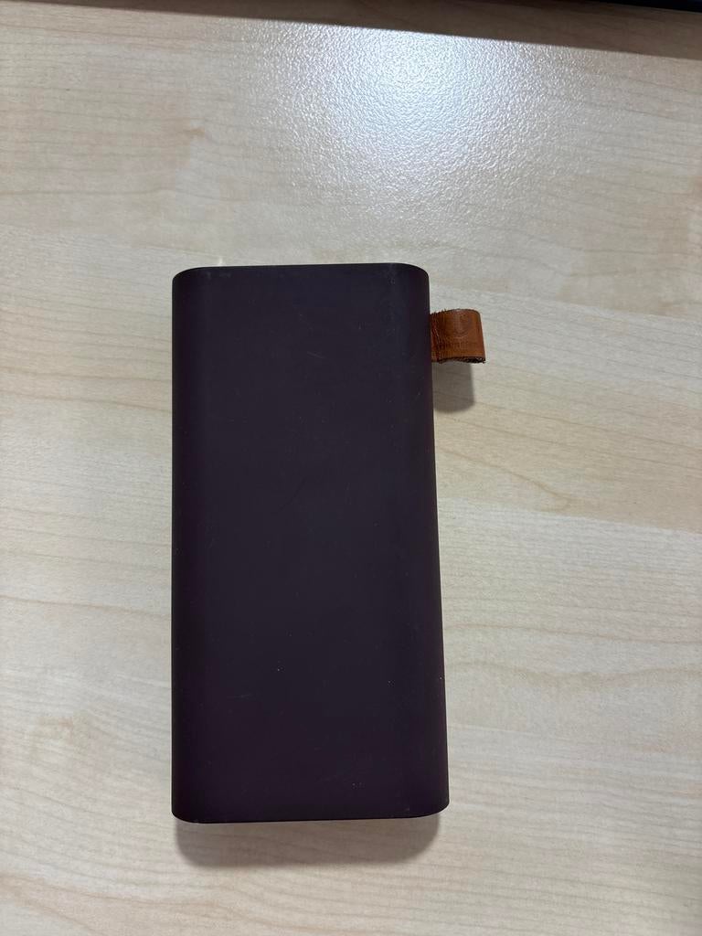 Fresh ‘n Rebel Powerbank 12000 mAh - Bruin, Ophalen, Gebruikt