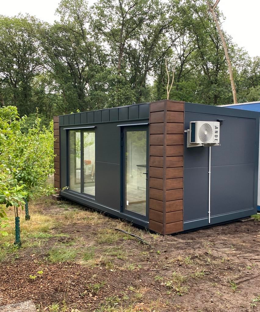 Unit kantoor/salon 6x3 met toilet en keukenblok., Zakelijke goederen, Bedrijfs Onroerend goed, Kantoorruimte, Koop