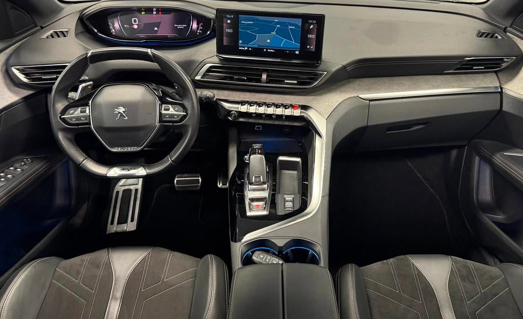 Peugeot 3008 1.2 PureTech GT*BLACK-PACK*Panodak*Navi*Adaptiv, Gebruikt, 1199 cc, Zwart, Bedrijf