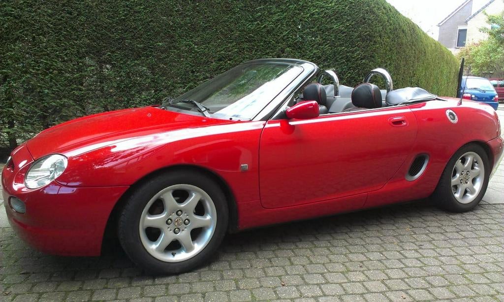 Mooie MG F 1.8 I 1996 Rood - 97428 km, Auto's, MG, Achterwielaandrijving, 1049 kg, Zwart, 4 cilinders