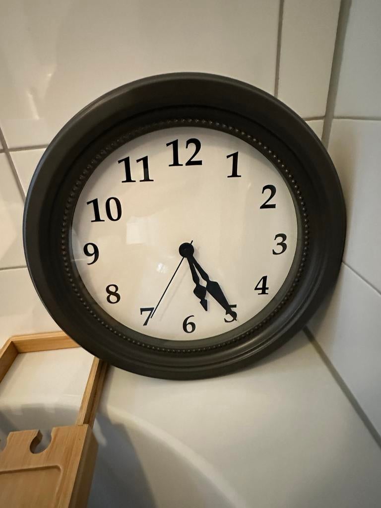 IKEA SONDRUM Wall Clock - Good condition, Ophalen, Gebruikt, Analoog, Wandklok