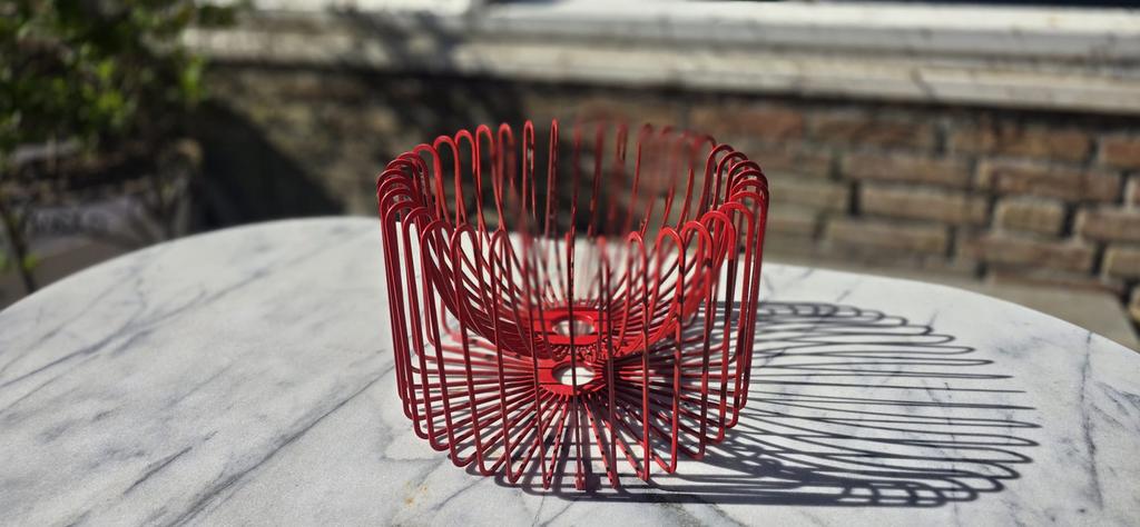 Vintage ikea Trådig fruitschaal rood, Huis en Inrichting, Woonaccessoires | Schalen en Manden, Ophalen of Verzenden