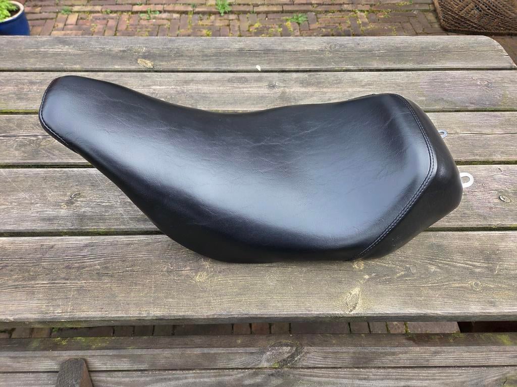 Le Pera Bare Bones Solo Zadel Harley Touring 97-07, Motoren, Onderdelen | Harley-Davidson, Ophalen of Verzenden, Gebruikt