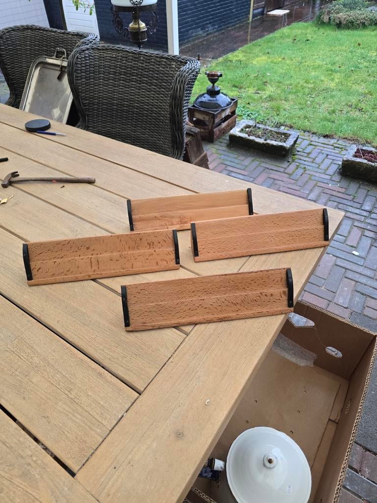 Rummikub plankje van hout is van de luxe versie, Drie of vier spelers, Ophalen of Verzenden, Zo goed als nieuw