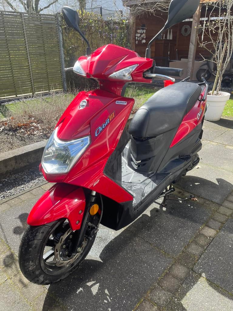 SYM Orbit 3 Euro 4 (2018) – Geel kenteken, Fietsen en Brommers, Scooters | SYM, Ophalen, Zo goed als nieuw, Benzine, Orbit
