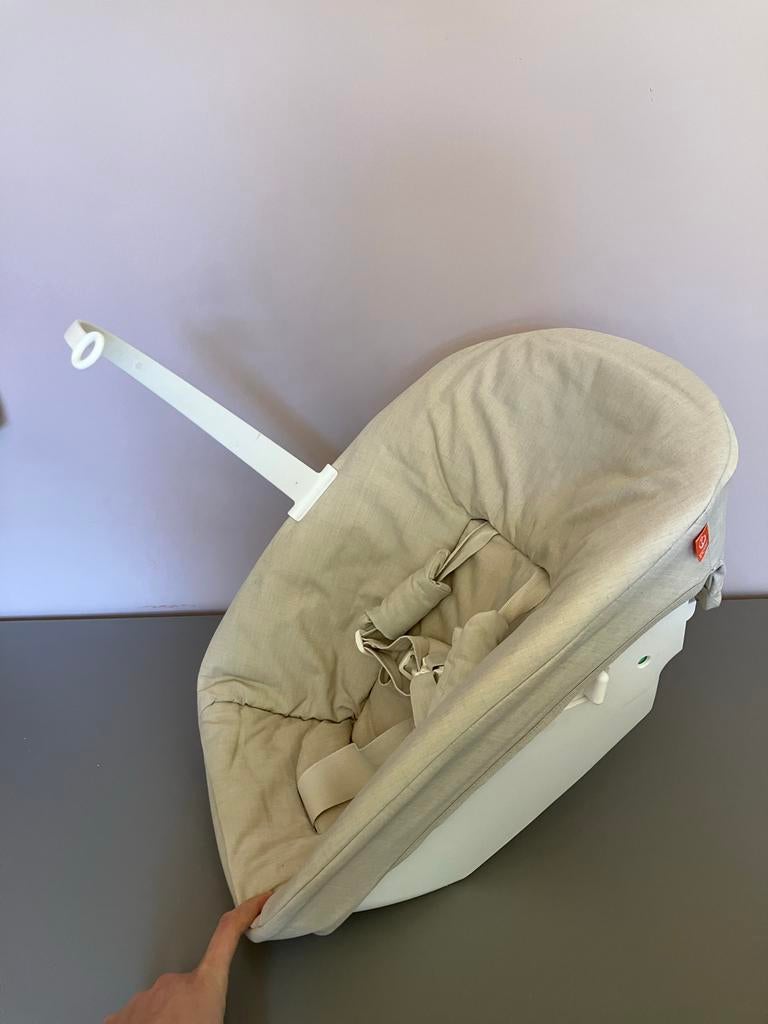 Stokke Tripp Trapp Newborn Set 0-6 mnd + 2 hoezen & speelboo, Ophalen of Verzenden, Zo goed als nieuw, Overige typen, Gordel(s)