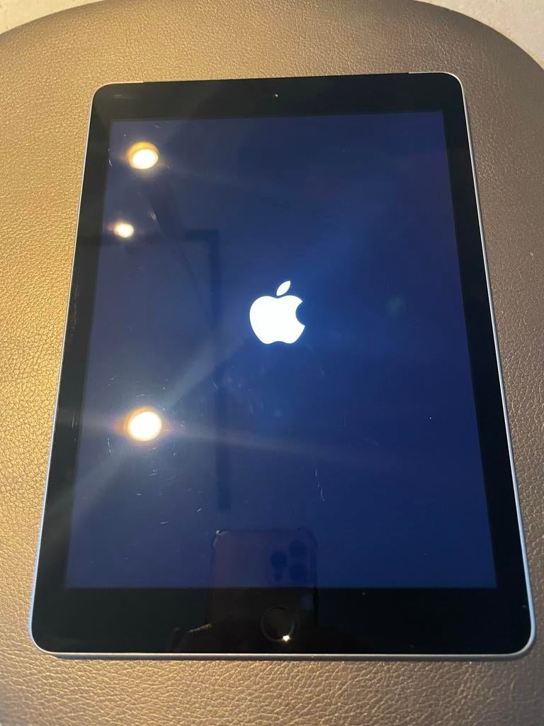 Apple iPad 5e generatie 32GB, Gebruikt, 32 GB, Apple iPad, Wi-Fi