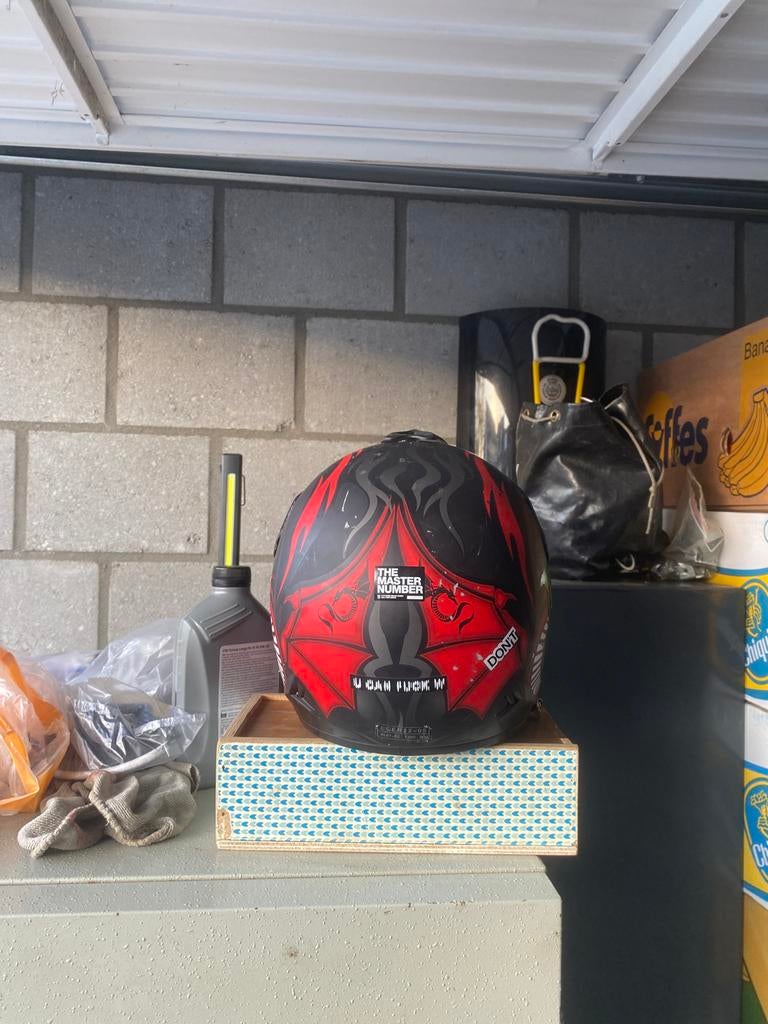 Crosshelm maat XL - Zwart/Rood met Monster Energy design, Overige merken, Offroadhelm, XL, Ophalen of Verzenden