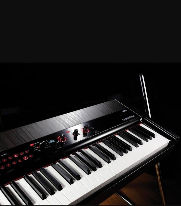 KORG GRANDSTAGE PIANO 88, Ophalen, Zwart, Digitaal, Zo goed als nieuw