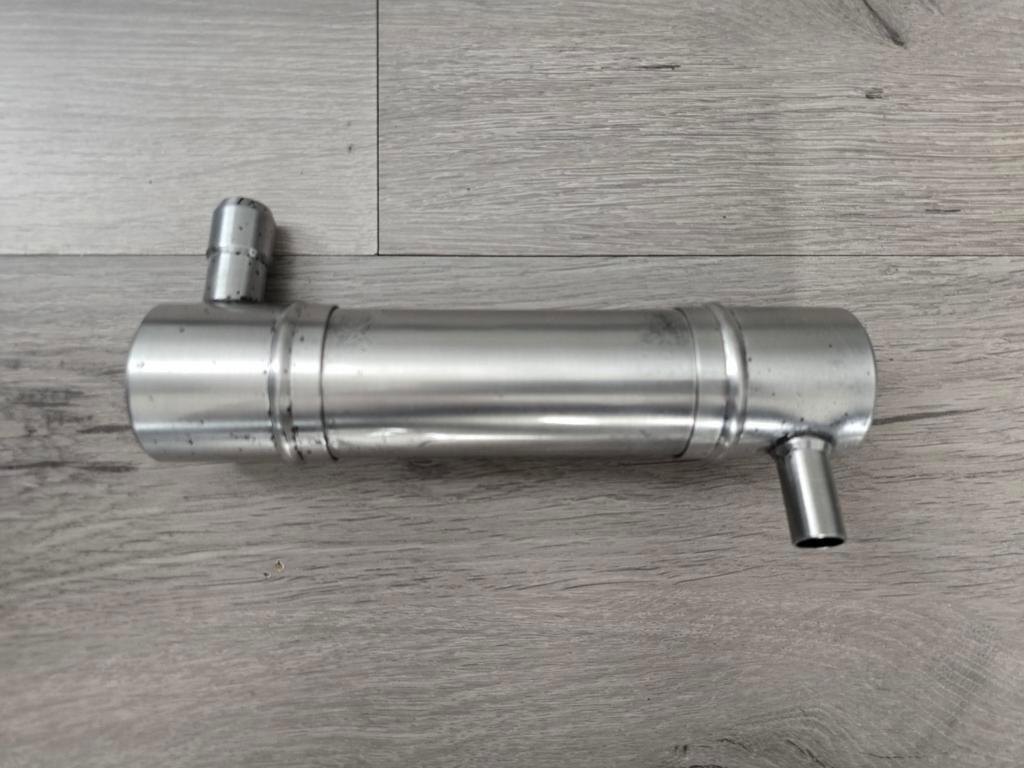 1/5 uitlaat demper merk onbekend, wel een nummer., Ophalen of Verzenden, Gebruikt, Overige schalen, Auto offroad