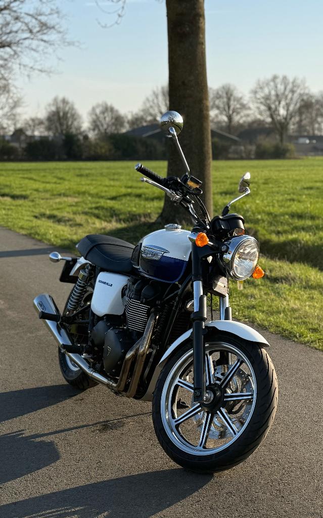 Triumph Bonneville SE 2013 – Perfecte staat – Custom details, Motoren, Motoren | Triumph, 2 cilinders, Sportuitlaat, Motorrijbewijs A