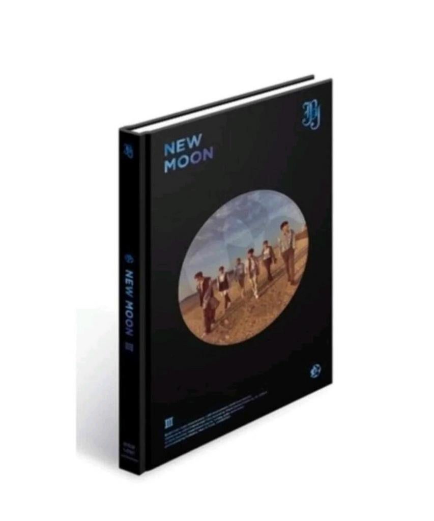 BTS New Moon Boxset. Nieuw. Hoekje kaft iets beschadigd, Ophalen of Verzenden, Nieuw in verpakking, Aziatisch, Boxset