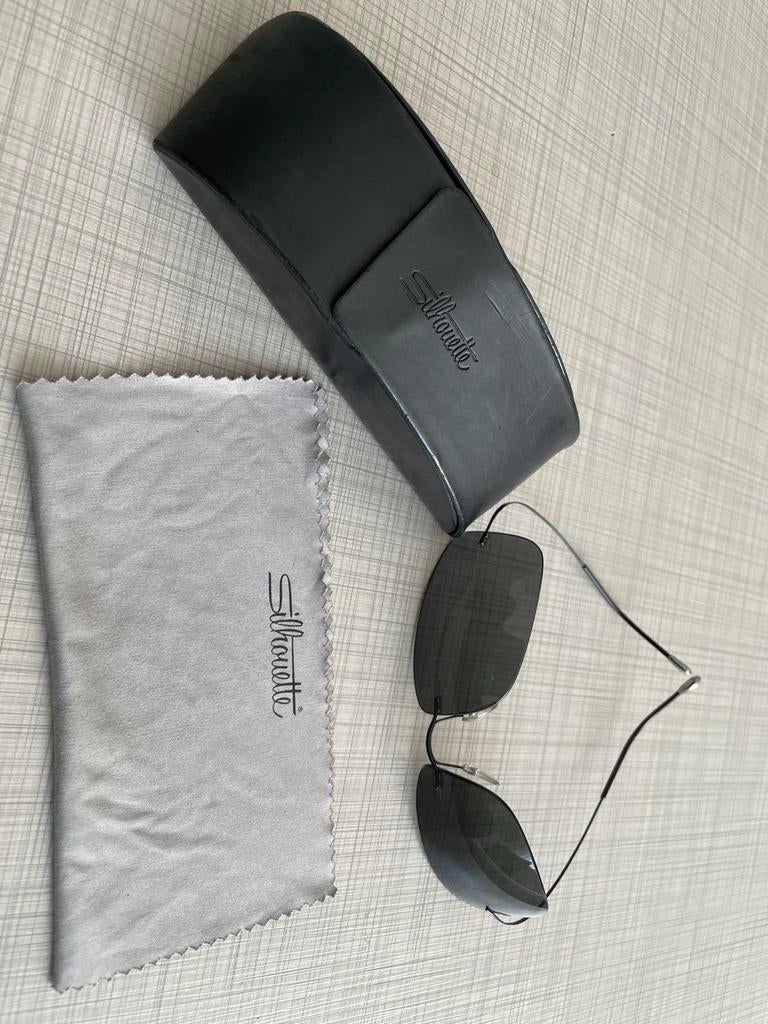 Silhouette Zonnebril met Hoesje en Doekje - Zo goed als nieu, Zonnebril, Zwart, Zo goed als nieuw, Ophalen