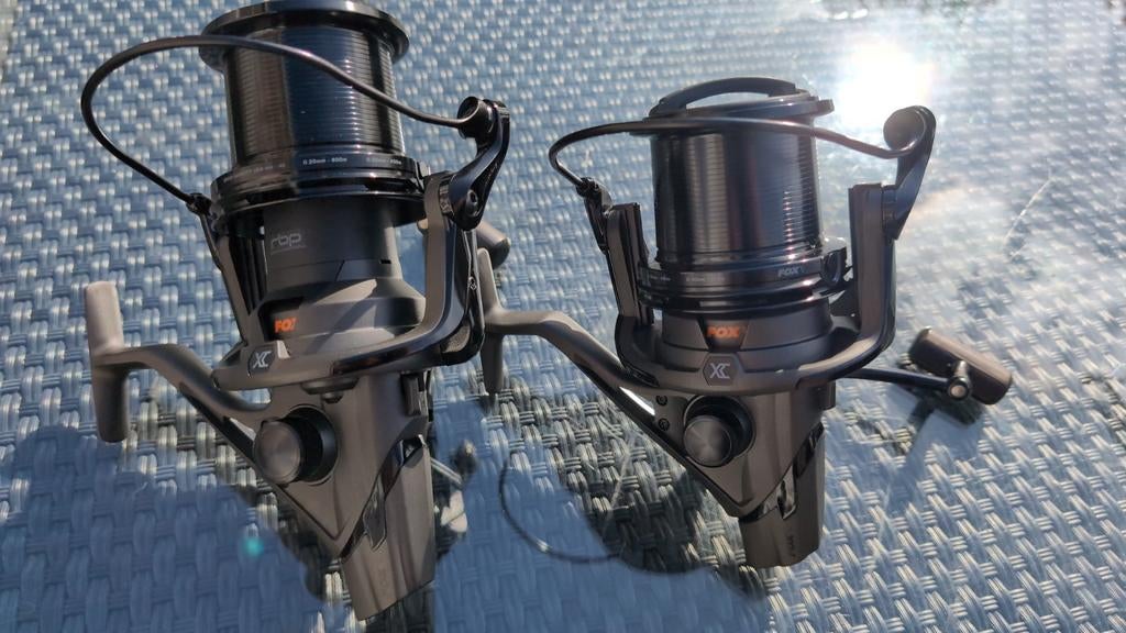 Karpermolens Fox XC 14000, 2 stuks, Watersport en Boten, Hengelsport | Karpervissen, Ophalen, Zo goed als nieuw, Molen