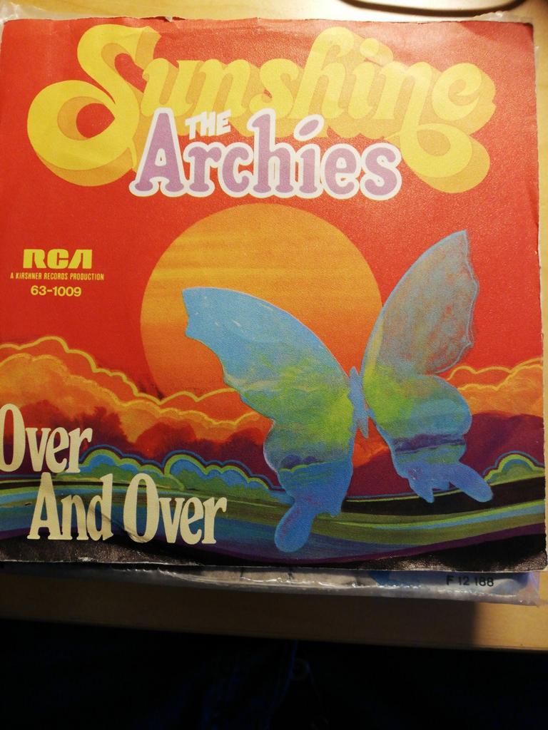 The Archies - Sunshine / Over And Over (Vinyl Single), Ophalen of Verzenden, Gebruikt, Overige formaten