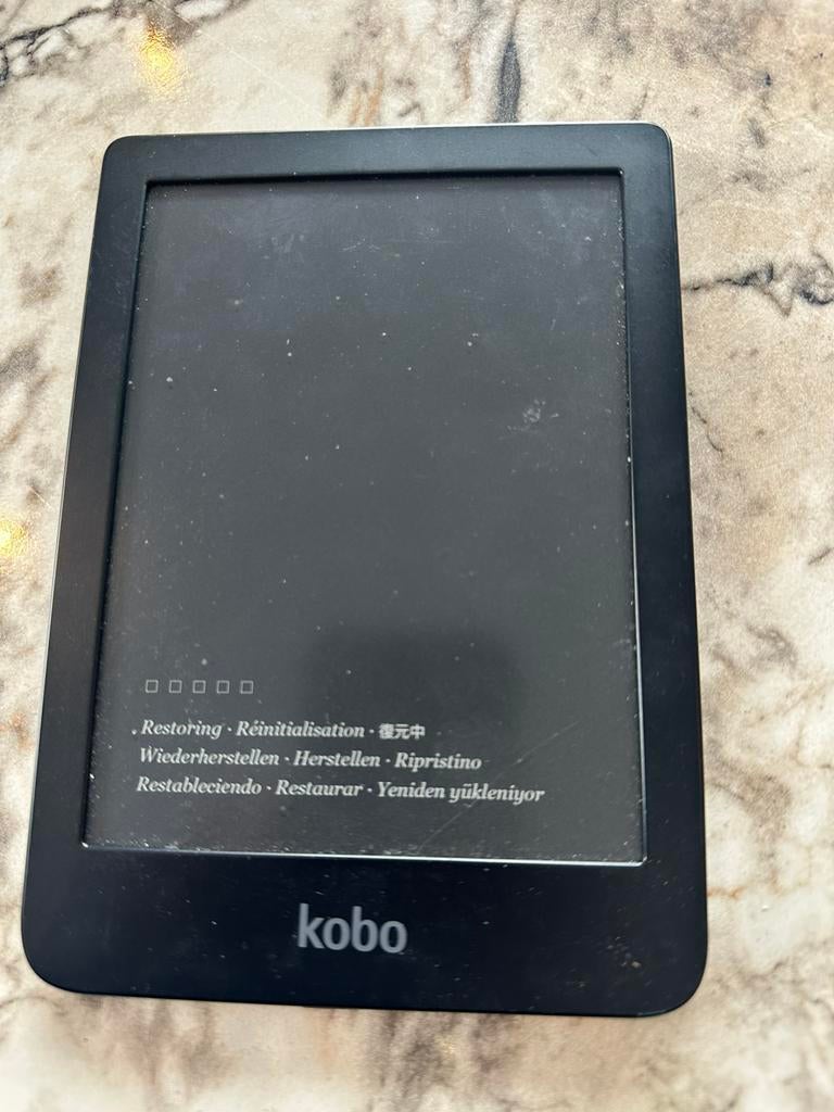 Kobo e reader, Ophalen of Verzenden, Zo goed als nieuw