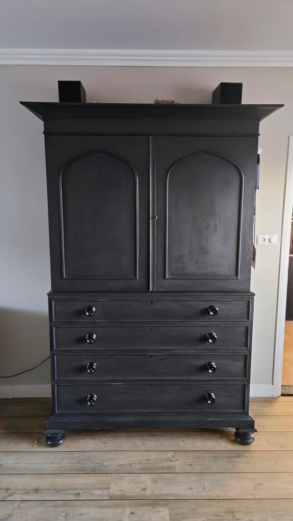 Antieke brocante kast zwart antraciet, Ophalen