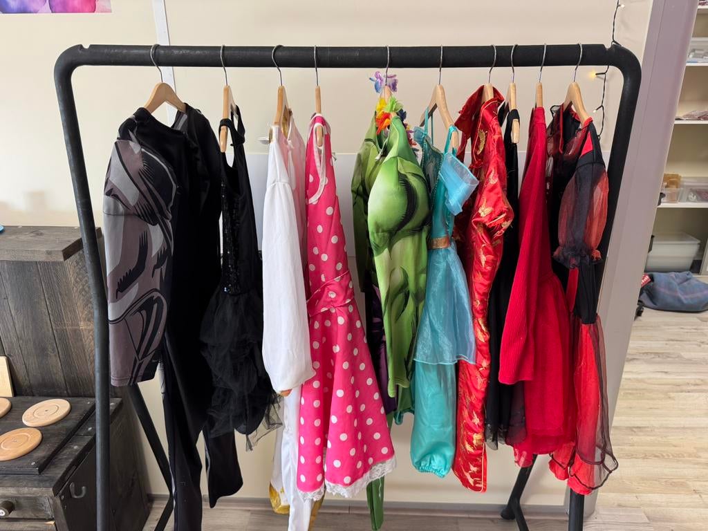 Zwart kledingrek, Ophalen, Zo goed als nieuw