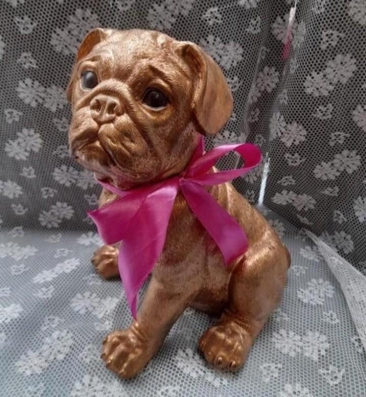 Goud kleurige mops hond, Verzamelen, Beelden en Beeldjes, Zo goed als nieuw, Dier, Ophalen of Verzenden