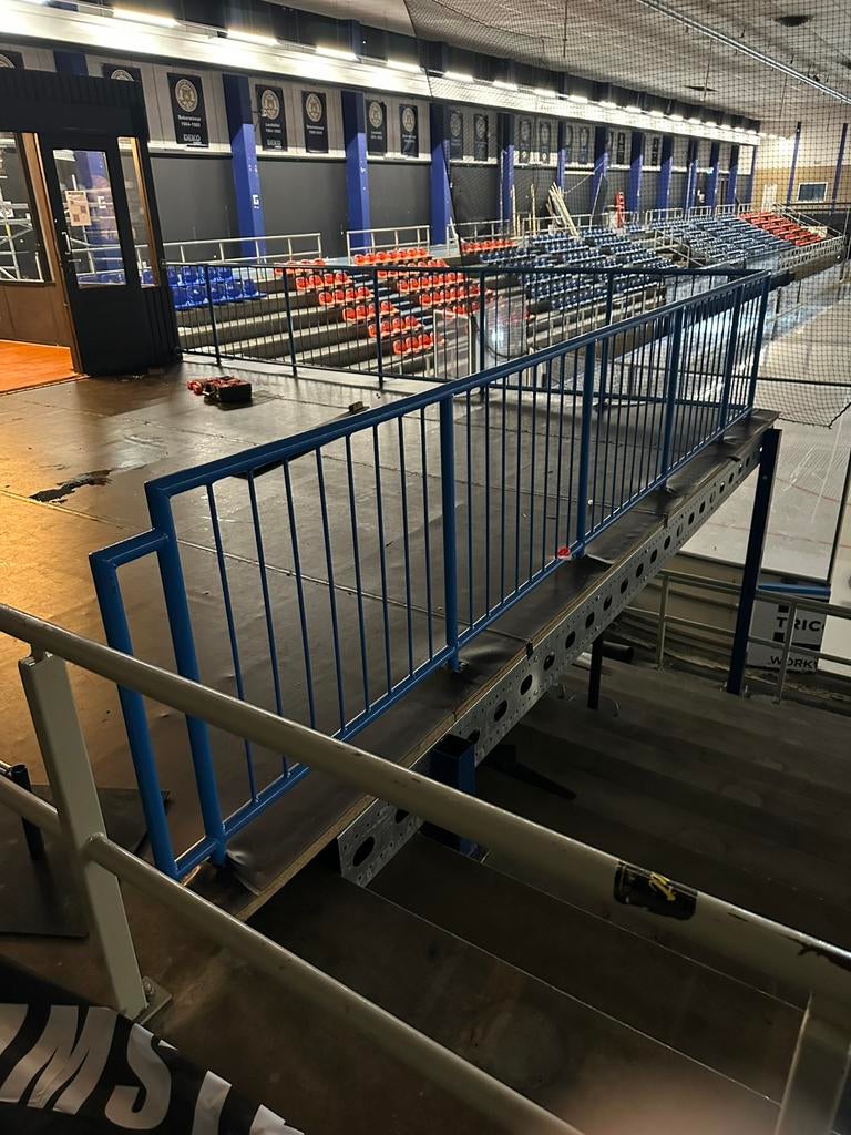 Hek , balustrade hek, balkon hek 4,6 meter + 5,6meter, Ophalen, Zo goed als nieuw, IJzer, Spijlenhekwerk