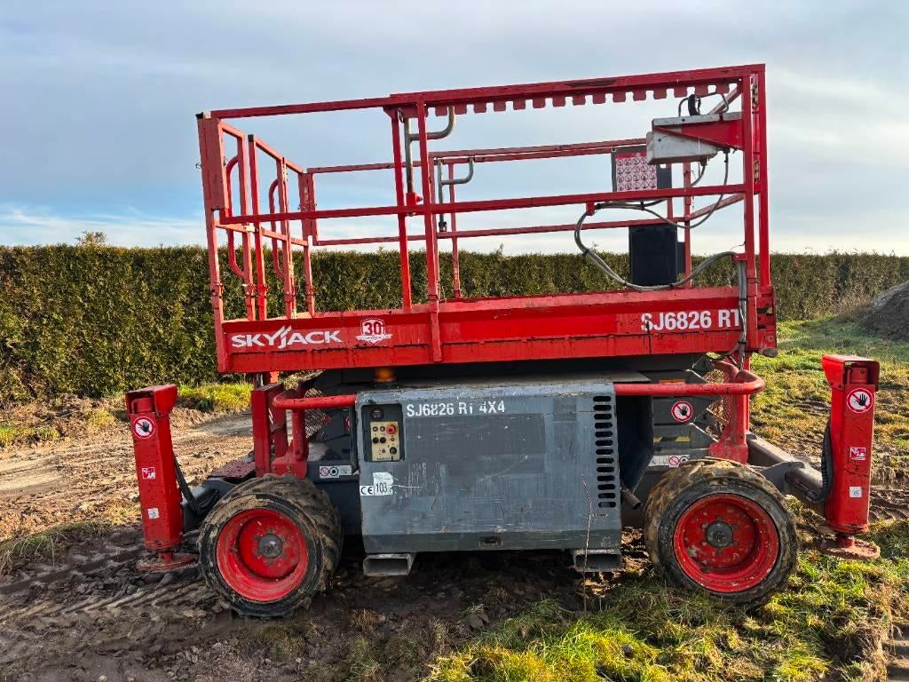 Skyjack SJ 6826 RT 6826 4x4 hoogwerker 10 meter skyjack