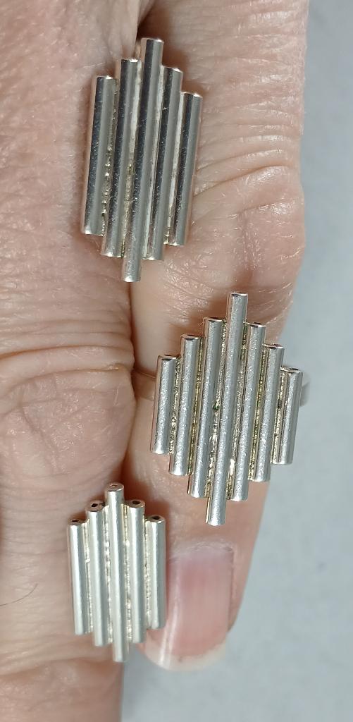 2 zilveren oorclips en ring 16,9mm 925 zilver, https://www.zilverjuwelier.nl/nieuw-toegevoegde-voorwerpen/, https://www.zilverjuwelier.nl/winkel/2-zilveren-oorclips-en-ring-169mm-925-zilver/