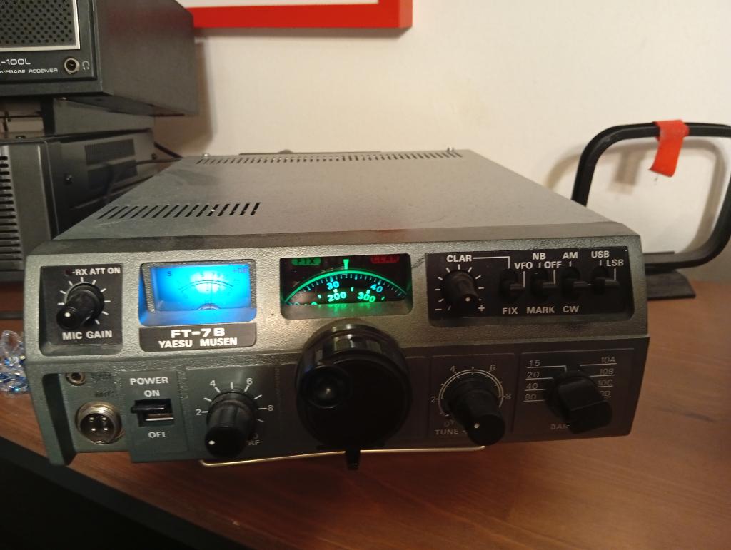 Yaesu FT7B incl orginele Microfoon en snoer, Telecommunicatie, Zenders en Ontvangers, Ophalen of Verzenden, Zo goed als nieuw