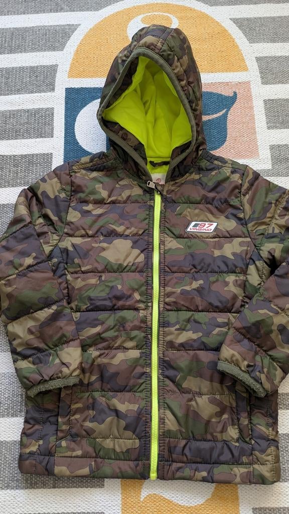 Vingino licht gewatteerde zomerjas tussenjas maat 128 jongen, Kinderen en Baby's, Kinderkleding | Maat 128, Ophalen, Zo goed als nieuw