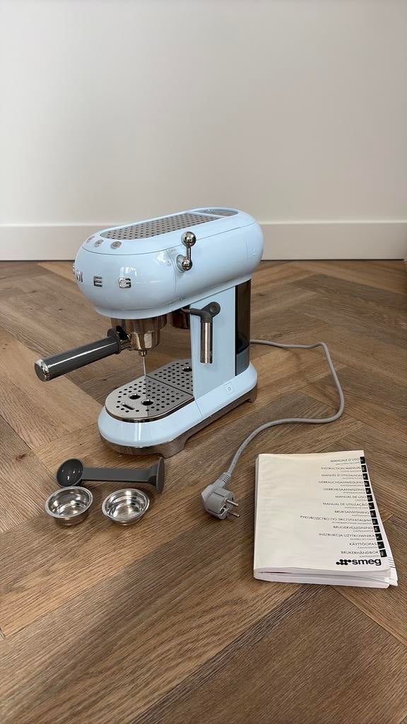 Smeg koffiemachine, Ophalen, Gebruikt, Koffiemachine, Stoompijpje