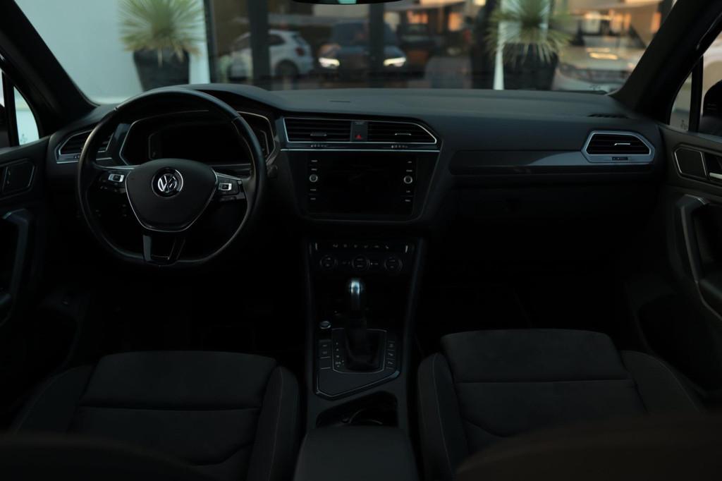 Volkswagen TIGUAN 1.5 TSI ACT |R-line|Pano|Digidash|ACC|Mass, Auto's, 15 km/l, 4 cilinders, 150 pk, Leder en Stof
