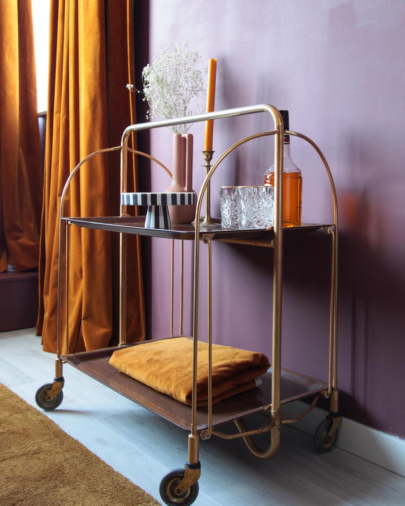 Elegante serveerwagen STEWART 71 cm goud met wielen op twee niveaus | TAFELS