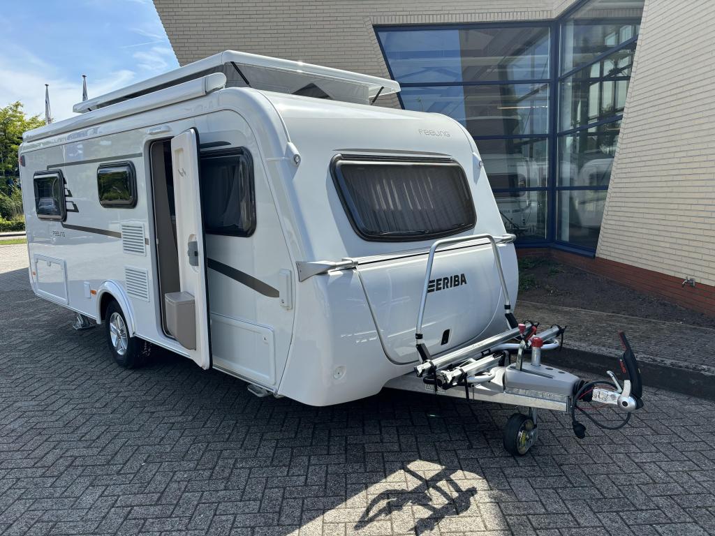 Eriba Feeling 442, Caravans en Kamperen, Caravans, Standaardzit, Overige typen, Schokbreker, Bedrijf