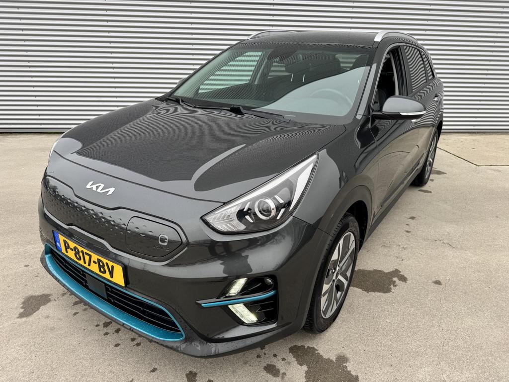 Kia e-Niro Edition 64 kWh 3-fase| NW geleverd & Onderhouden, Stof, Gebruikt, 1712 kg, Origineel Nederlands