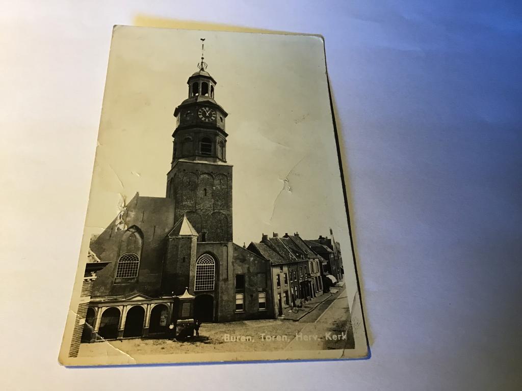 Buren, Toren Herv.Kerk, Verzamelen, Ansichtkaarten | Nederland, Ophalen of Verzenden, 1940 tot 1960, Gelopen, Gelderland